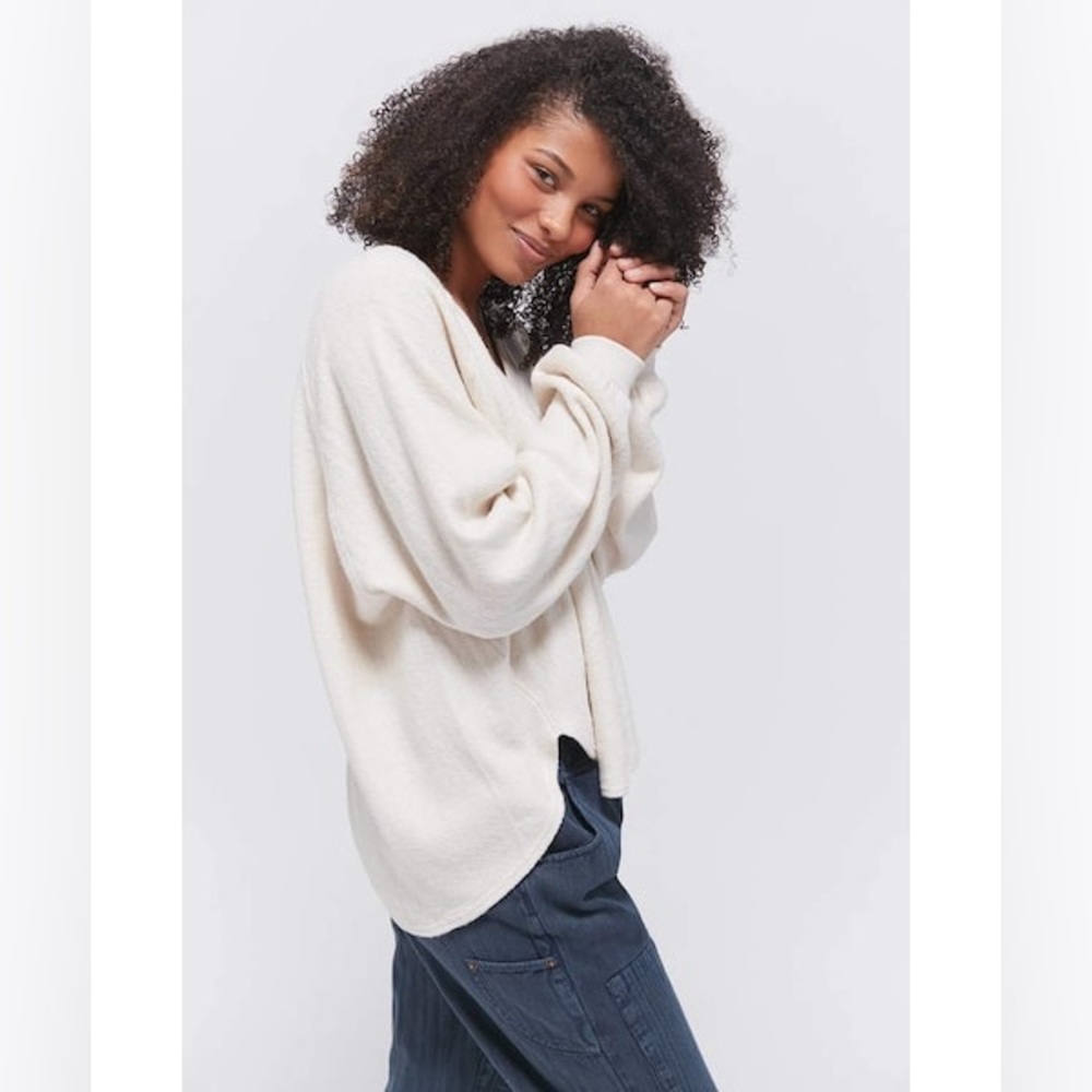 Urban Outfitters Lilith V Neck Pullover Taupe Size Small oversized cozy soft